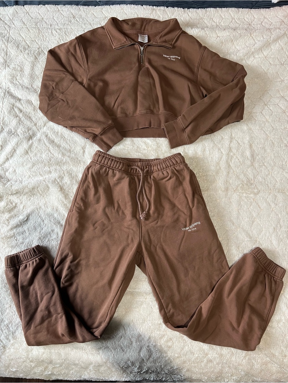 Vitae Brown Cropped Sweatshirt & Jogger Set